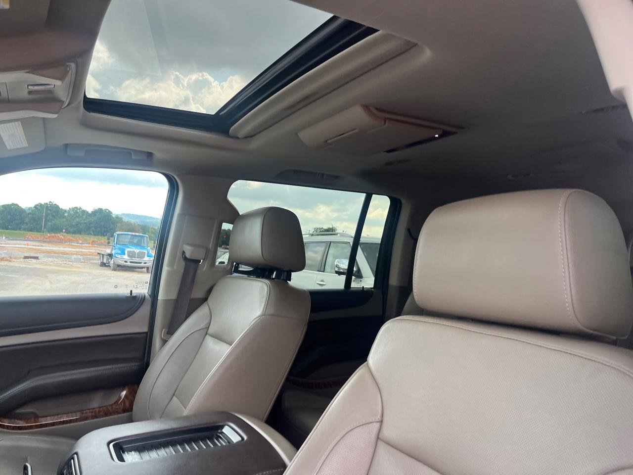 Used 2020 Chevrolet Suburban Premier AWD/4WD image 20