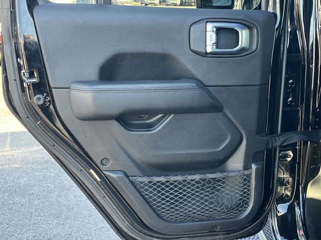 Used 2021 Jeep Wrangler Unlimited Sahara image 16