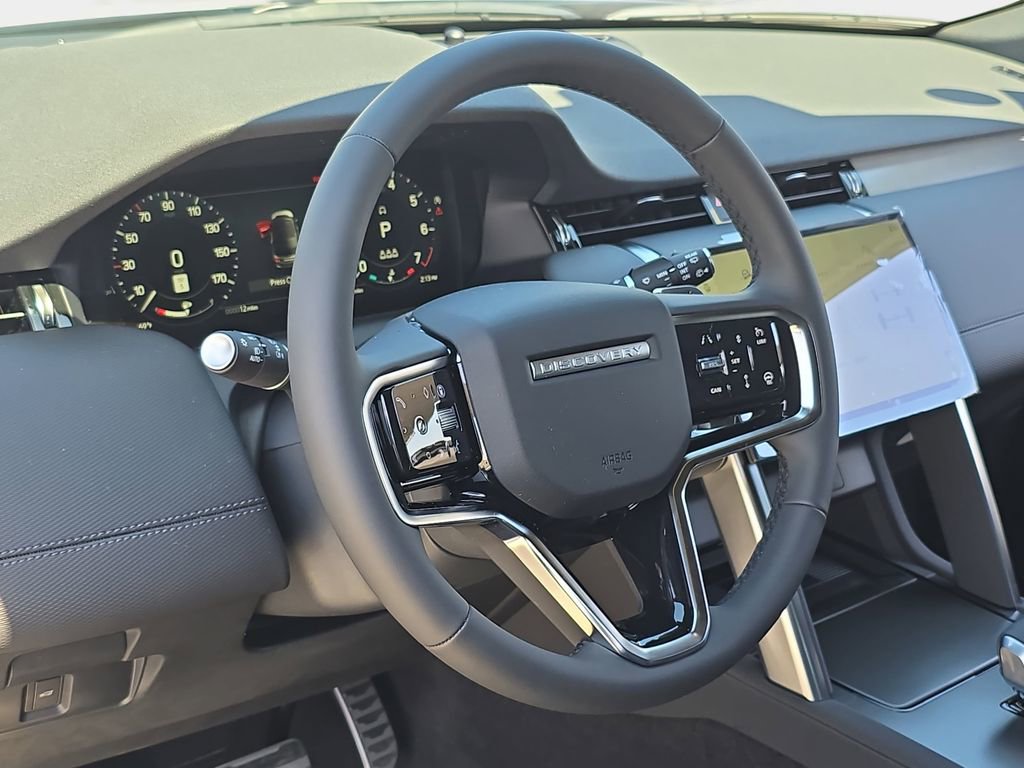 New 2026 Land Rover Discovery Sport Landmark image 16