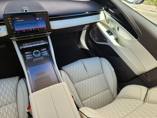 New 2026 Lincoln Nautilus Black Label AWD/4WD image 12
