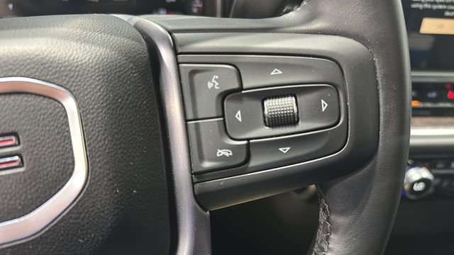 Used 2026 GMC Sierra 1500 SLT AWD/4WD image 10