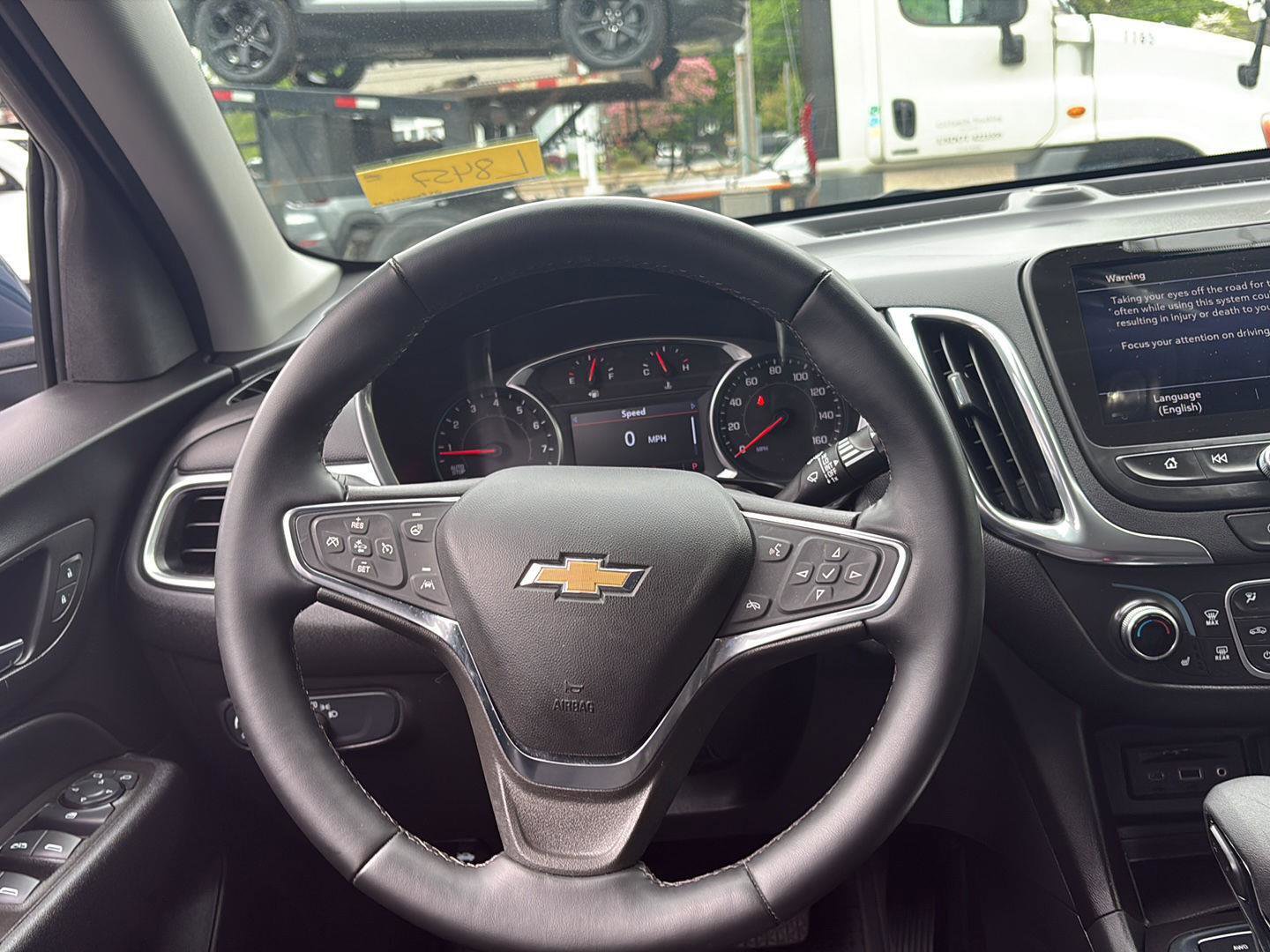 Used 2024 Chevrolet Equinox LT AWD/4WD image 12