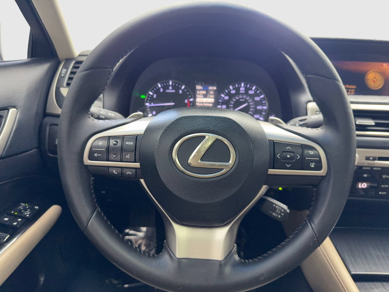 Used 2016 Lexus GS 200t RWD image 19