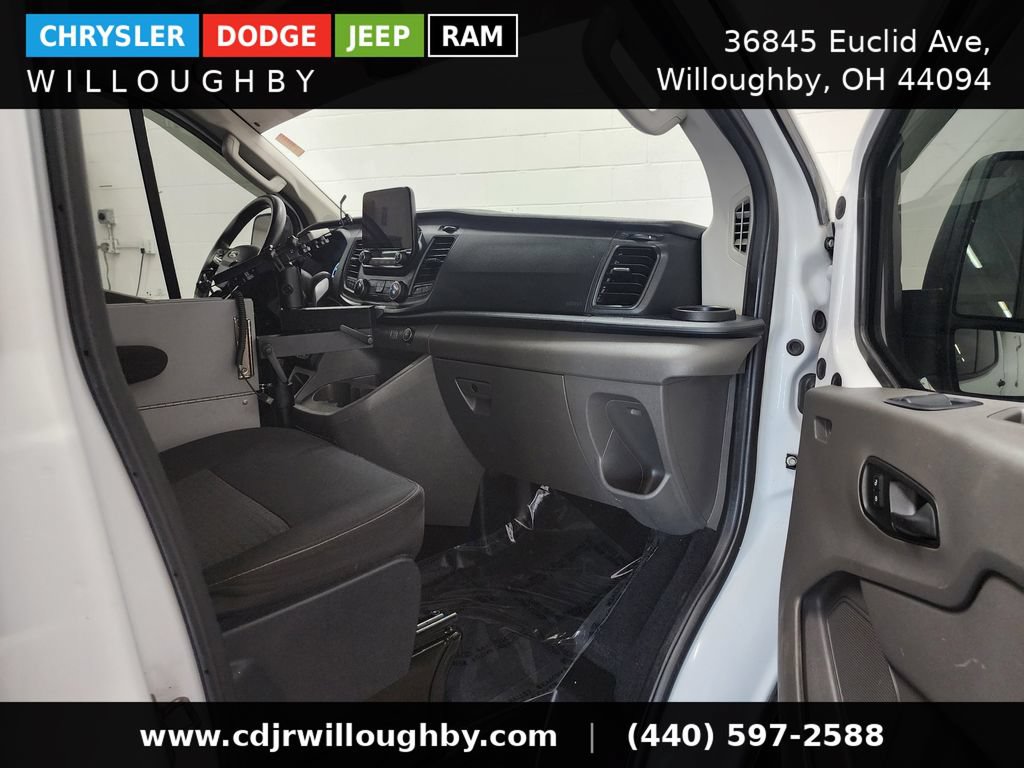 Used 2021 Ford Transit 250 Low Roof AWD image 32