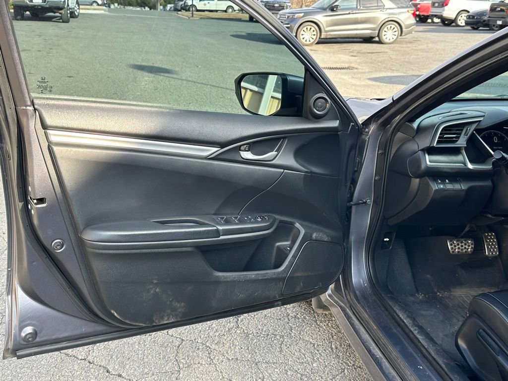 Used 2020 Honda Civic Sport image 12