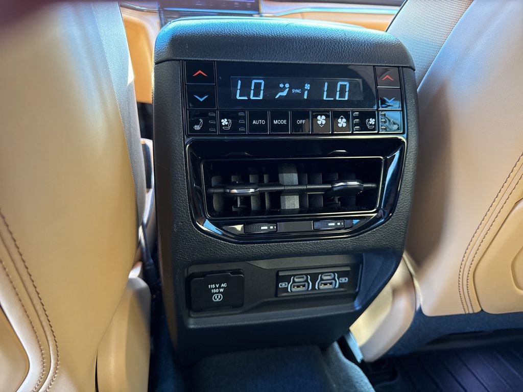 Used 2023 Jeep Grand Cherokee L Summit image 21