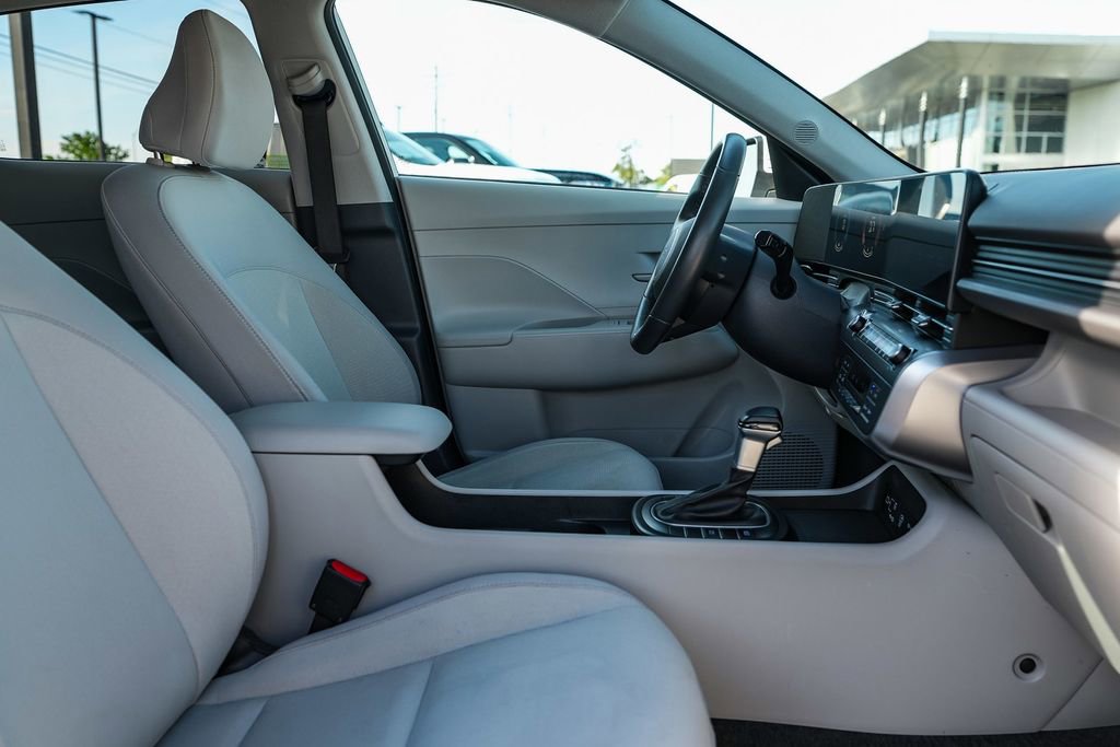 Used 2025 Hyundai Kona SEL AWD/4WD image 19