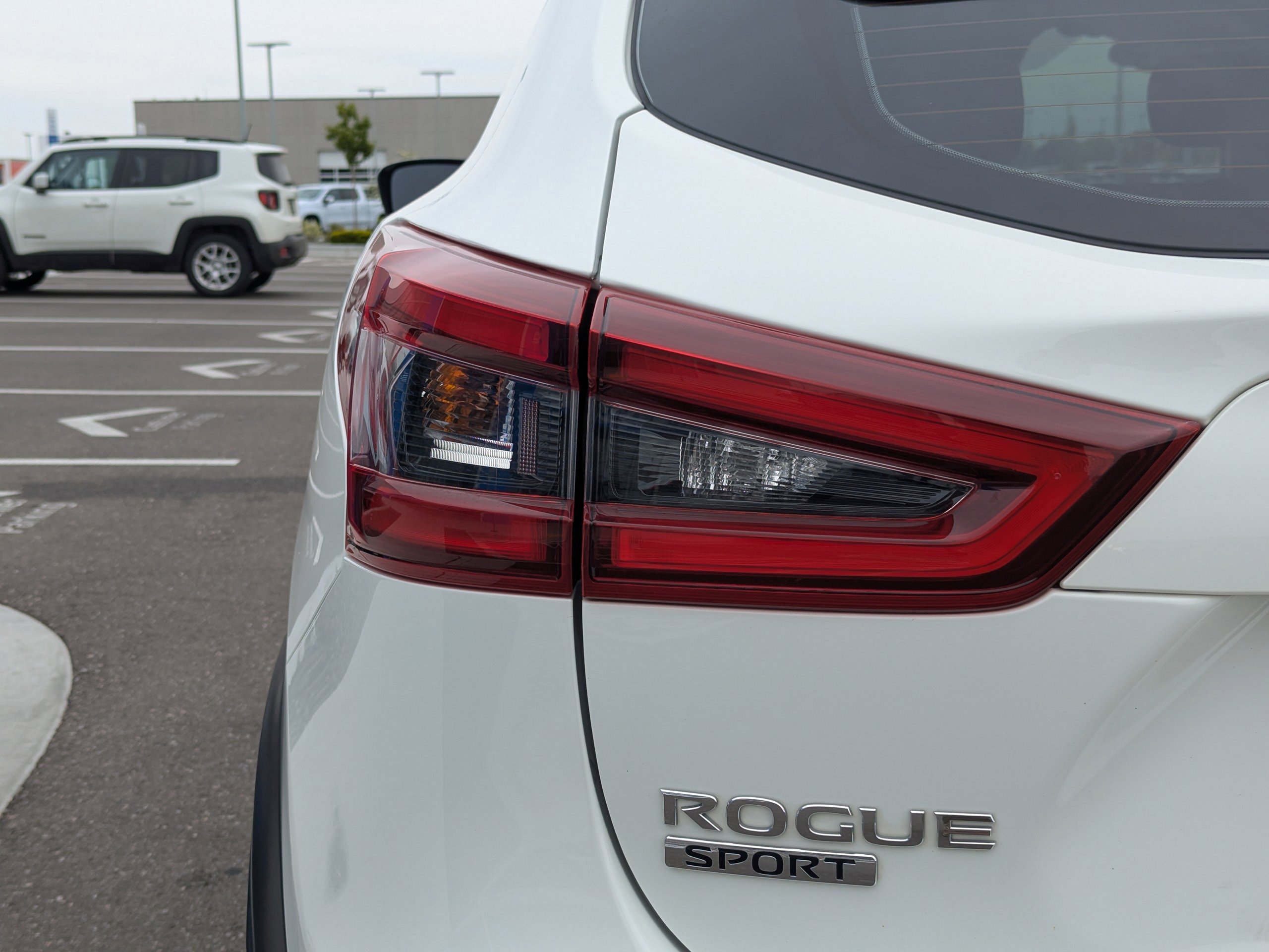 Used 2021 Nissan Rogue Sport S AWD/4WD image 42
