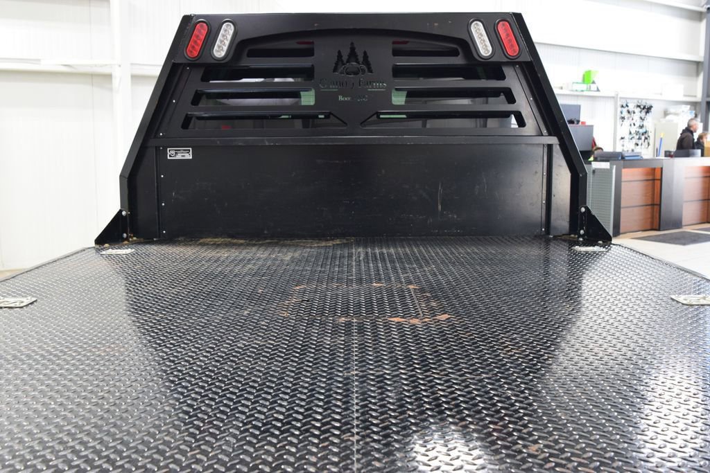 Used 2025 GMC Sierra 3500 Pro w/ Convenience Package image 16