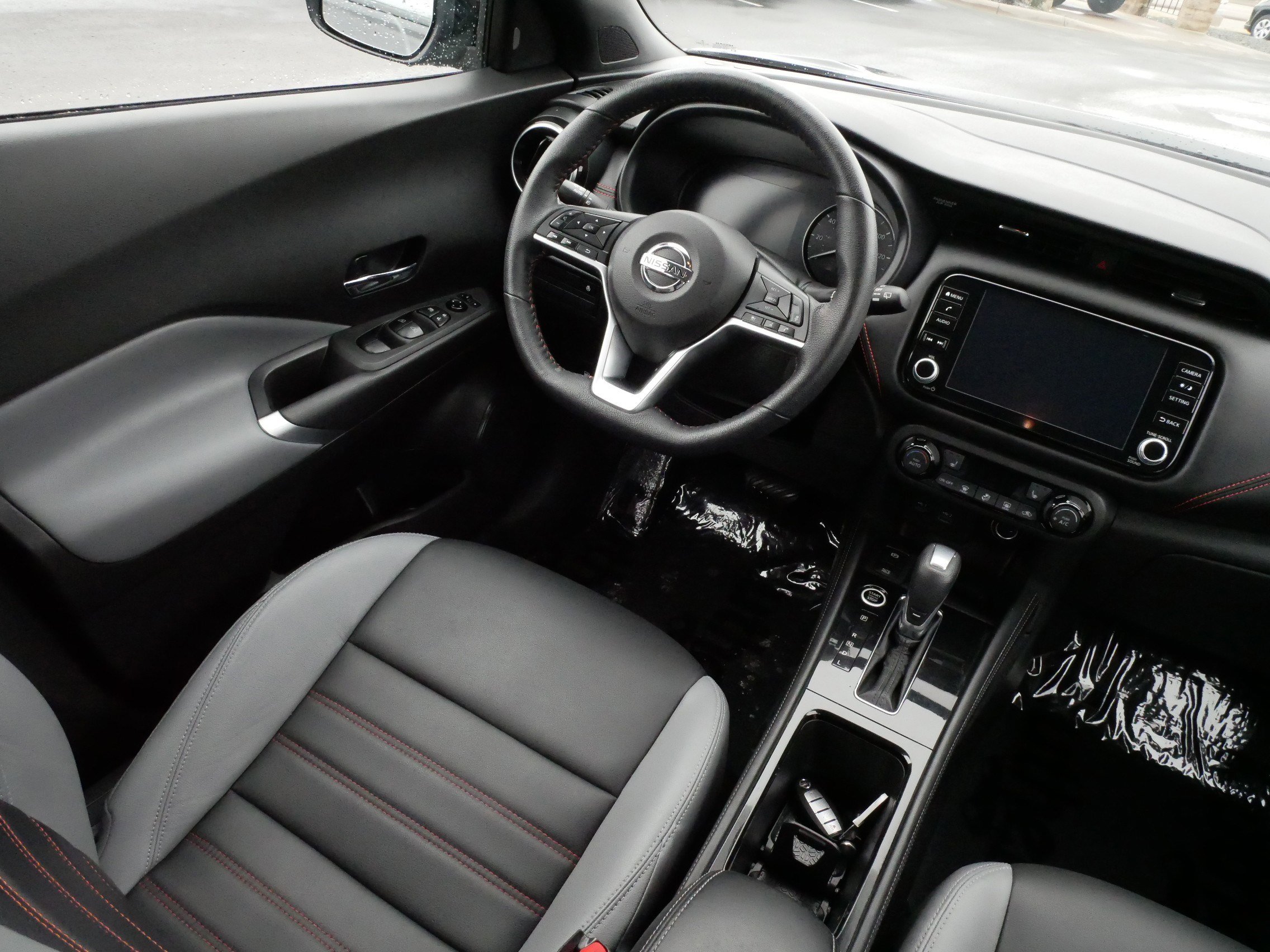 Used 2021 Nissan Kicks SR w/ SR Premium Package image 9