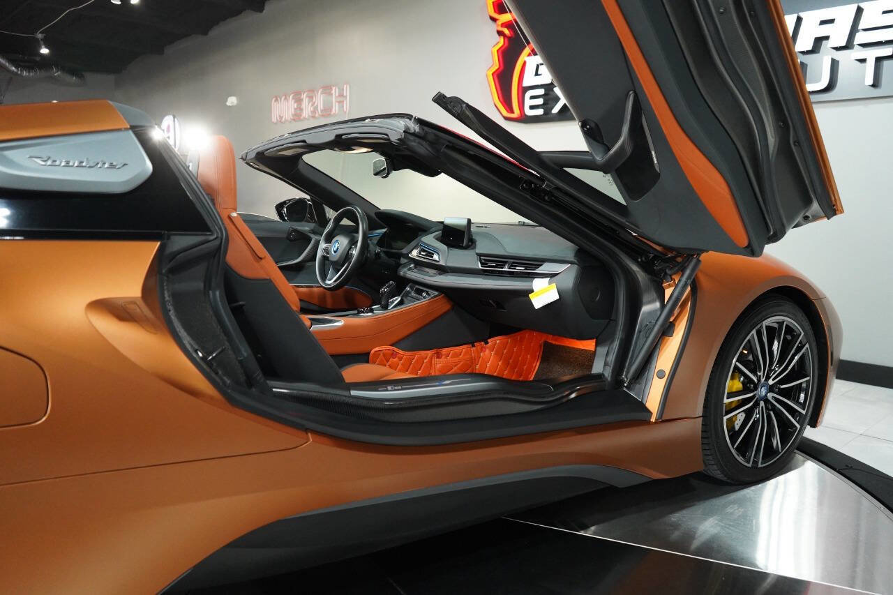 Used 2019 BMW i8 Roadster image 94