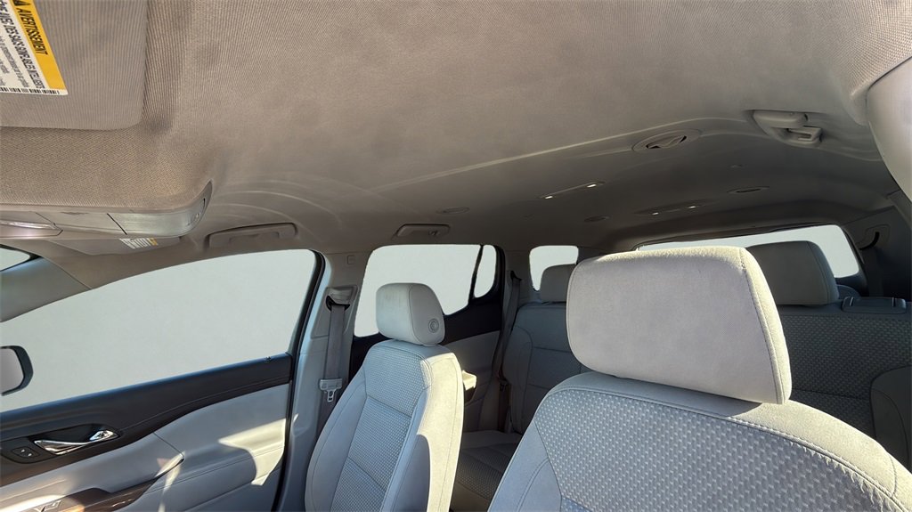 Used 2022 GMC Acadia SLE w/ Driver Convenience Package image 10