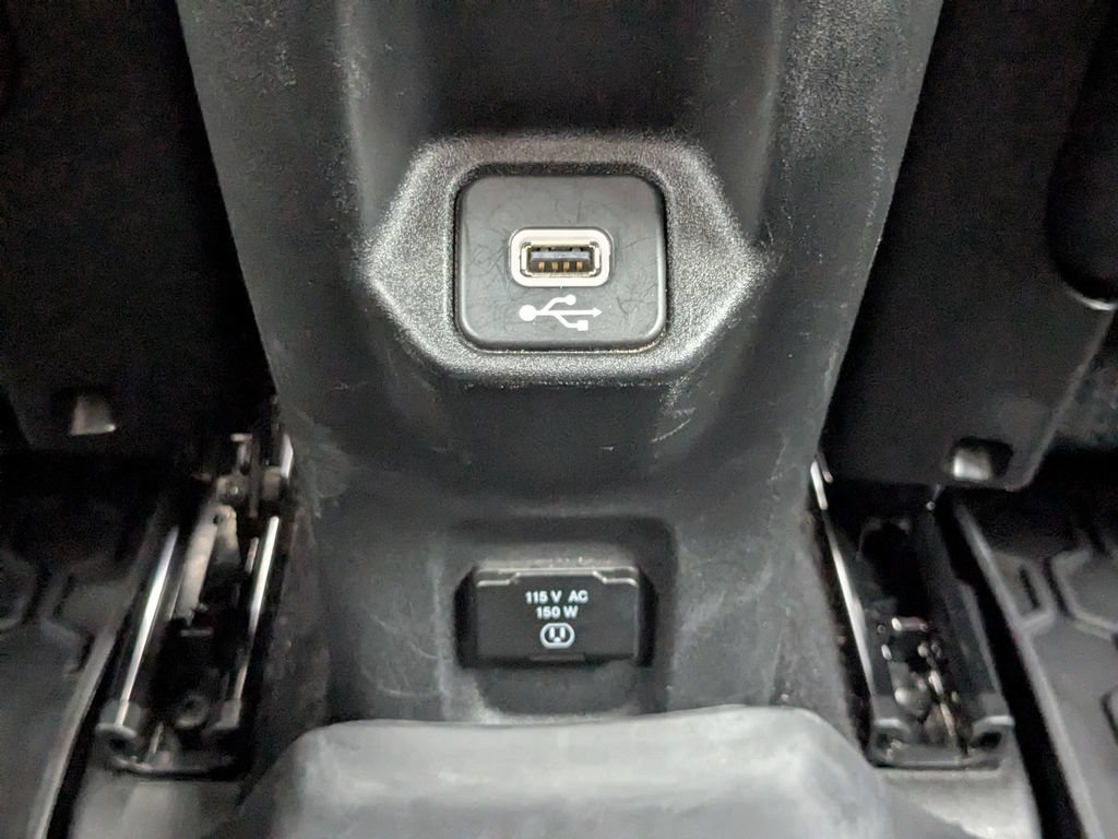 Used 2018 Jeep Renegade Limited FWD image 17