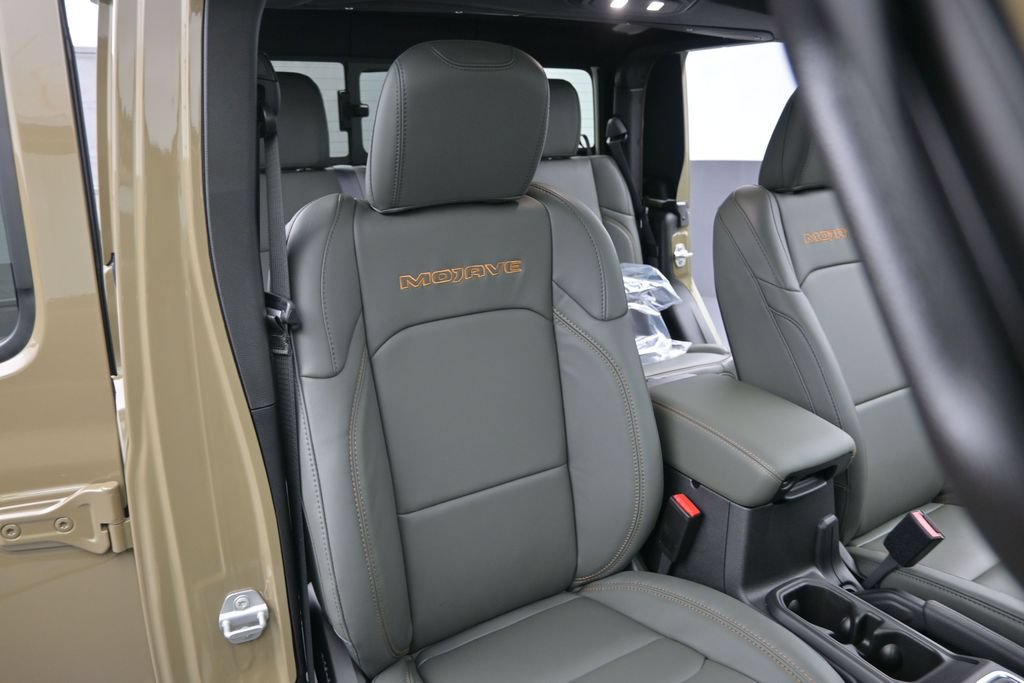 New 2026 Jeep Gladiator Mojave w/ Safety Group AWD/4WD image 19