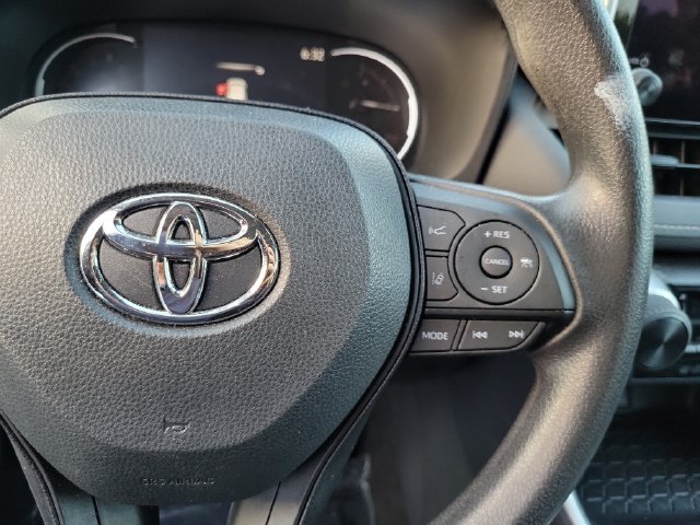 Used 2025 Toyota RAV4 LE FWD image 18