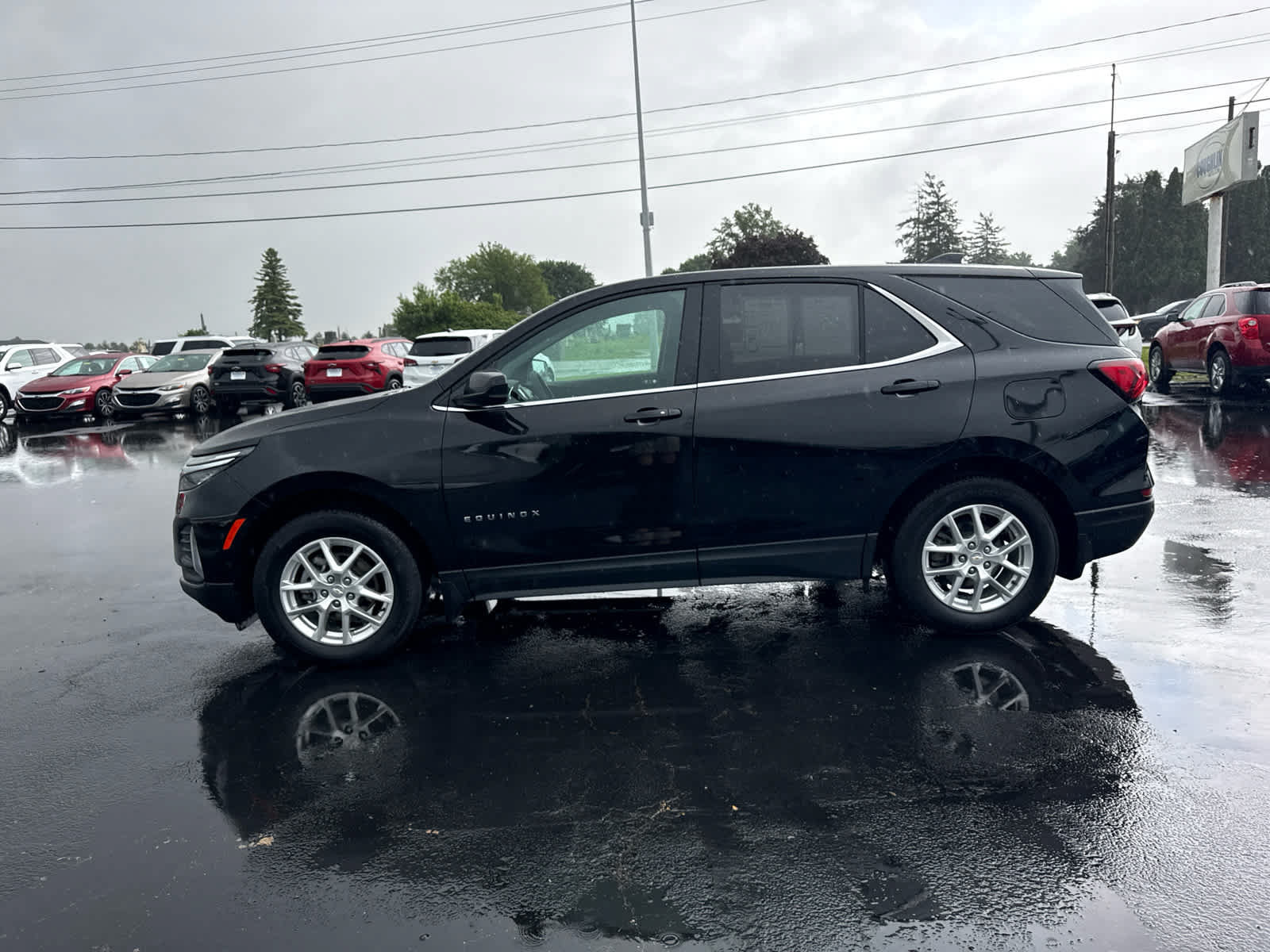 Certified 2024 Chevrolet Equinox LT w/ LPO, Floor Liner Package FWD image 2