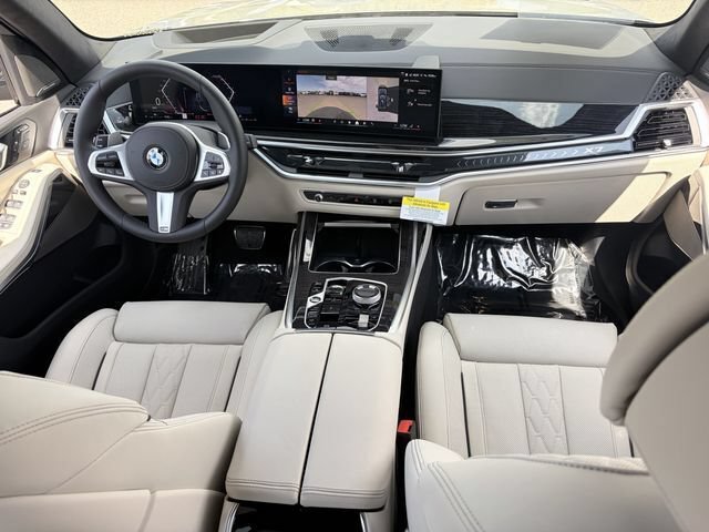 New 2027 BMW X7 xDrive40i w/ M Sport Package AWD/4WD image 15