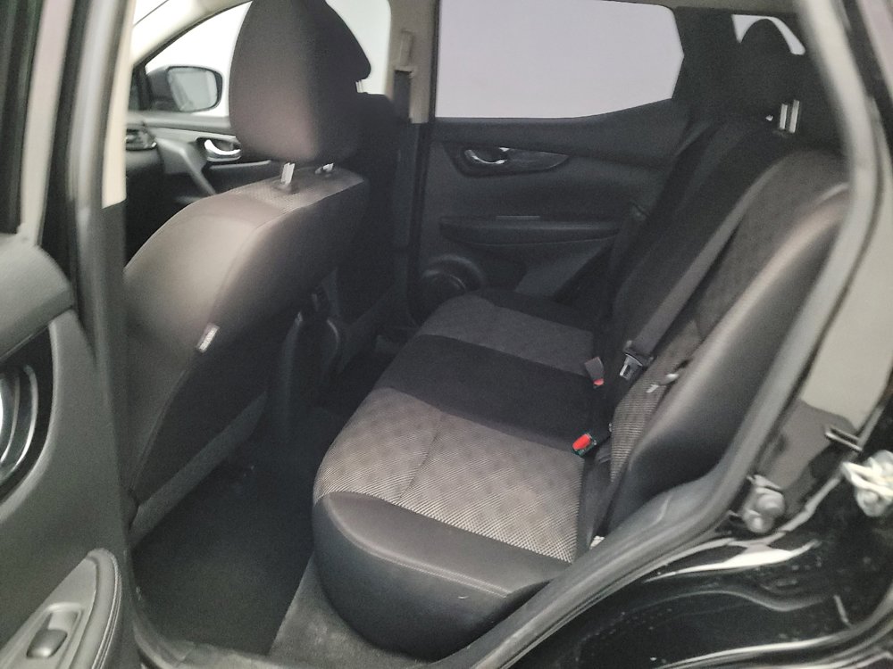 Used 2018 Nissan Rogue Sport SV w/ SV Technology Package FWD image 18