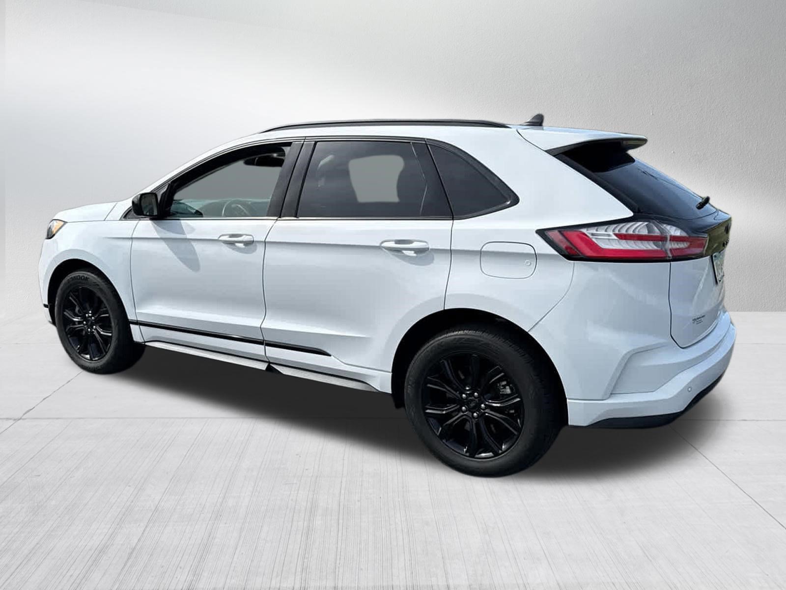 Used 2022 Ford Edge SE w/ Black Appearance Package AWD/4WD image 7