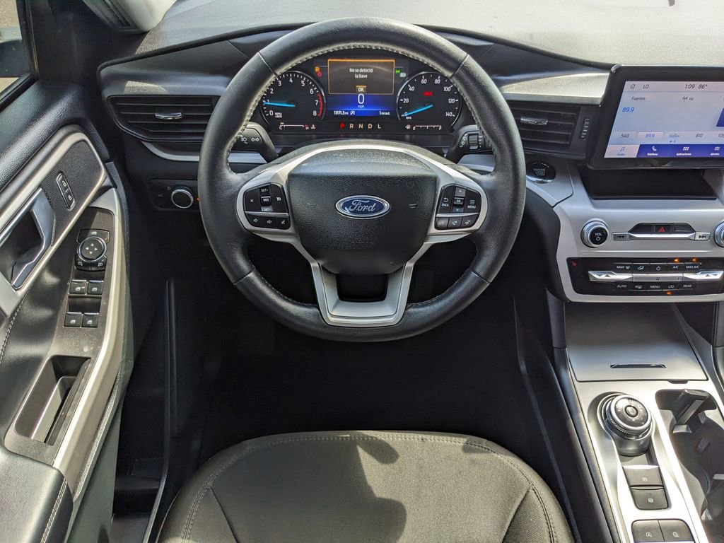 Certified 2024 Ford Explorer XLT image 5