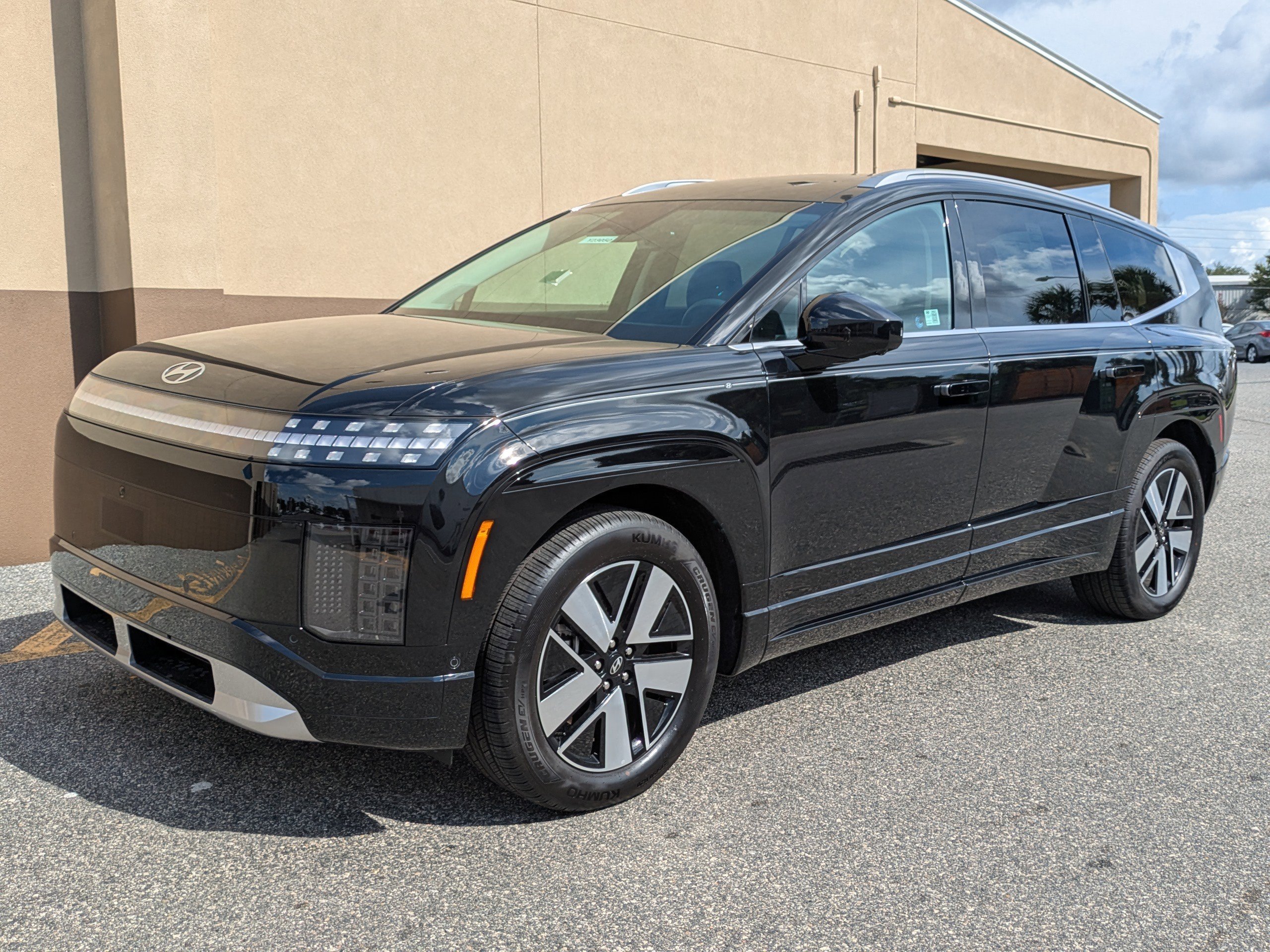 New 2026 Hyundai Ioniq 9 SEL image 10