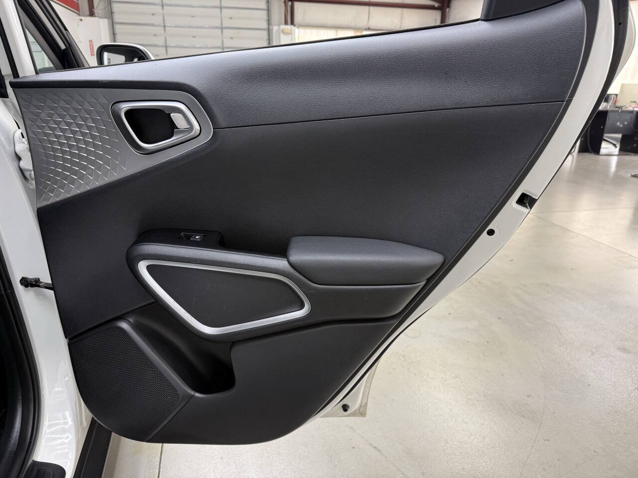 Used 2021 Kia Soul LX FWD image 14