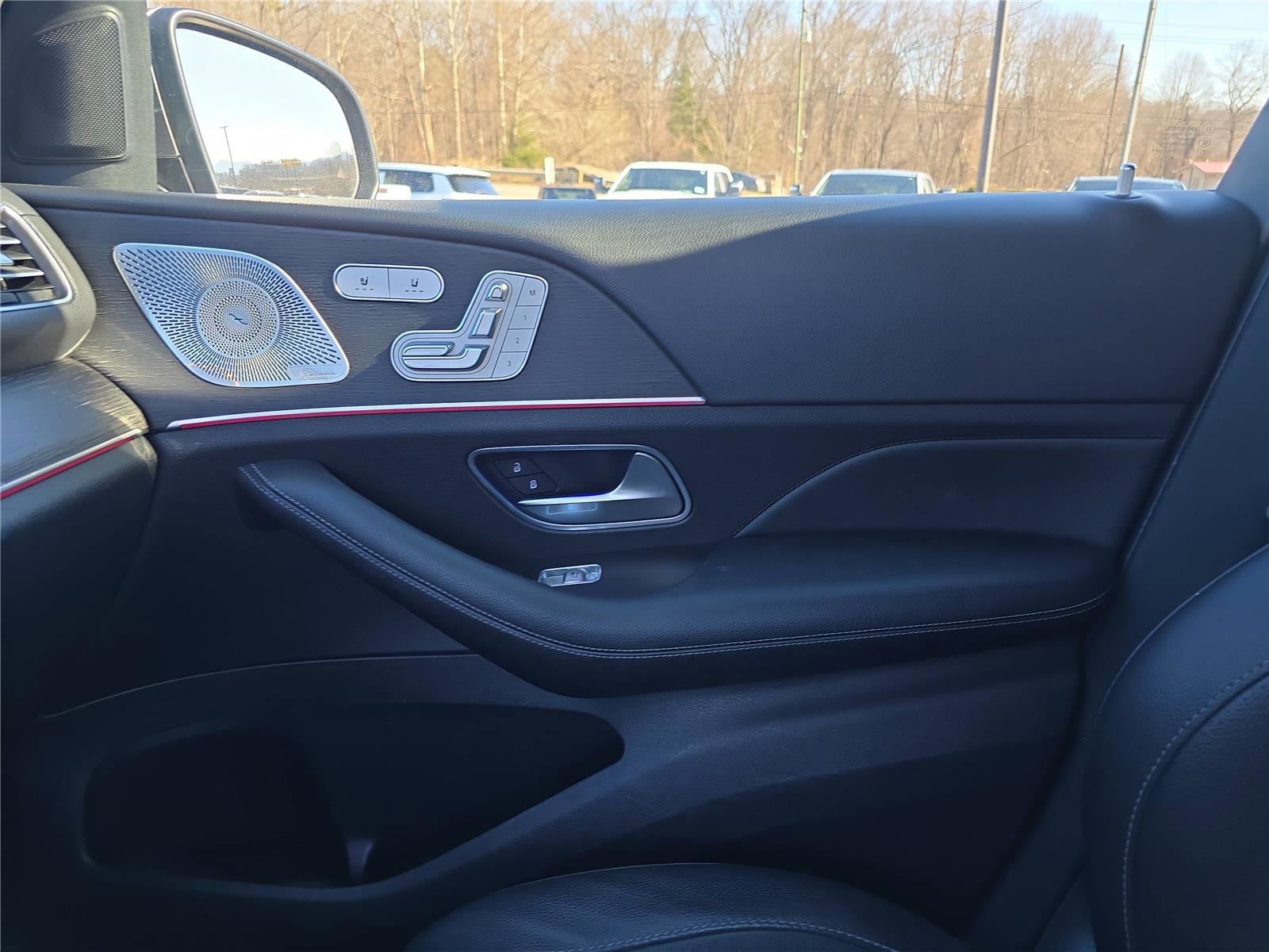 Used 2021 Mercedes-Benz GLS 450 4MATIC image 25