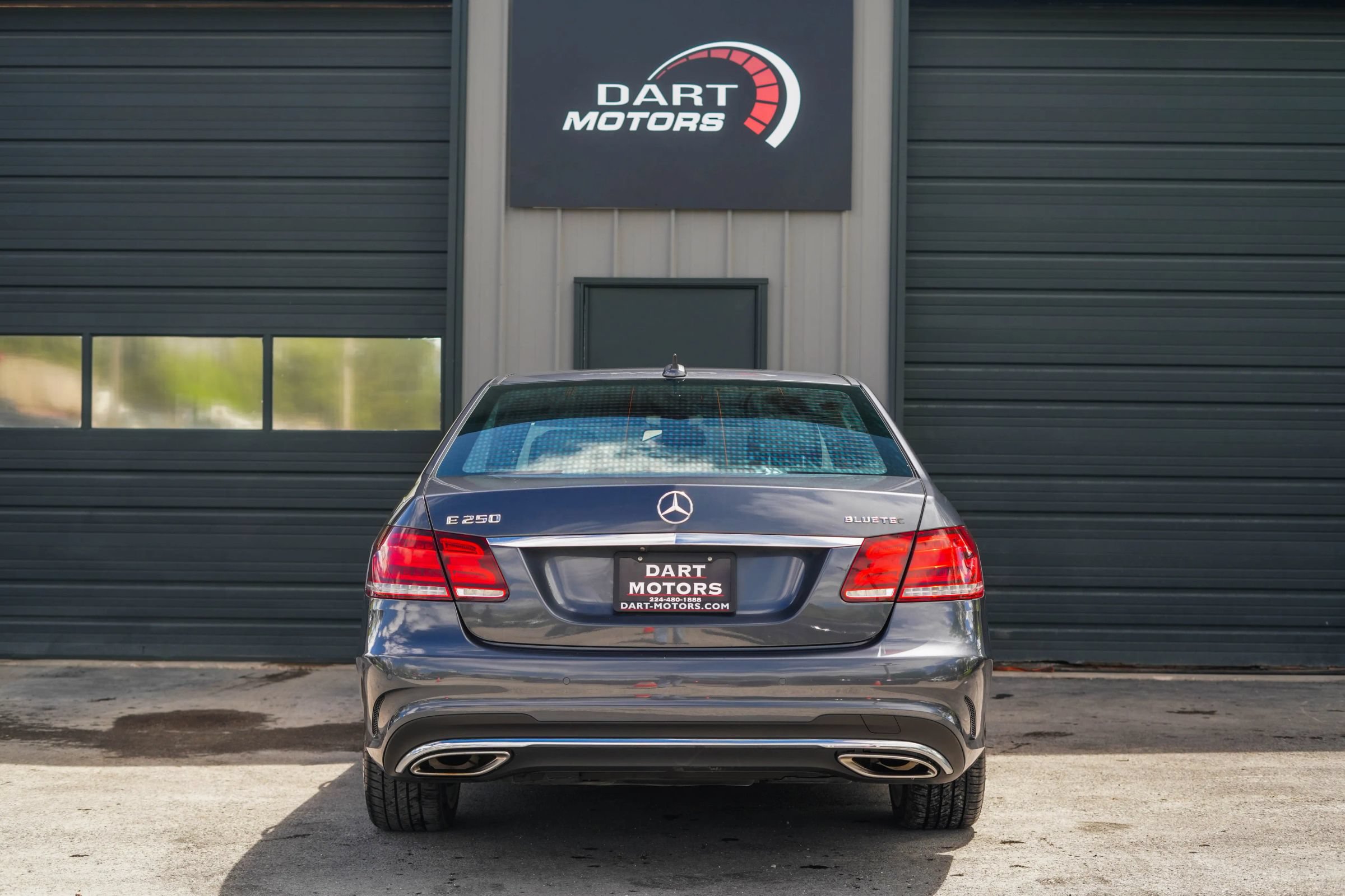 Used 2015 Mercedes-Benz E 250 BlueTEC 4MATIC Sedan image 6
