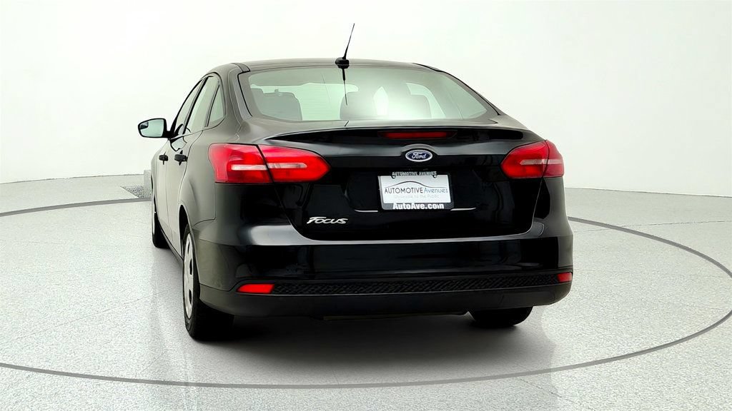 Used 2016 Ford Focus S FWD image 6