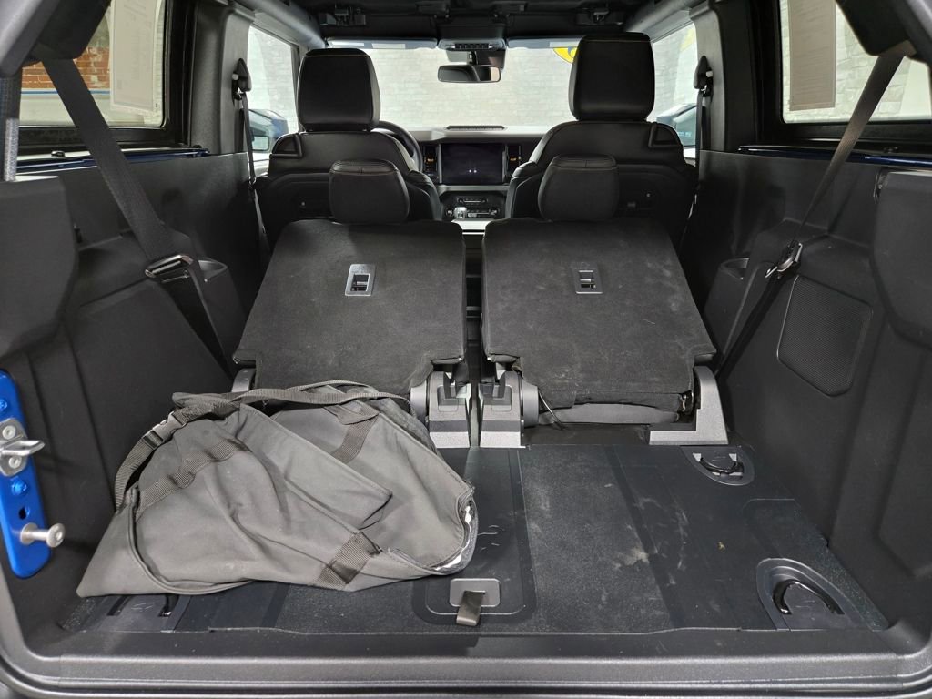 Used 2023 Ford Bronco Badlands image 42