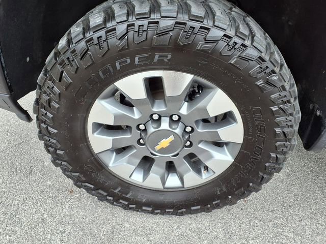 Used 2024 Chevrolet Silverado 2500 Custom AWD/4WD image 5