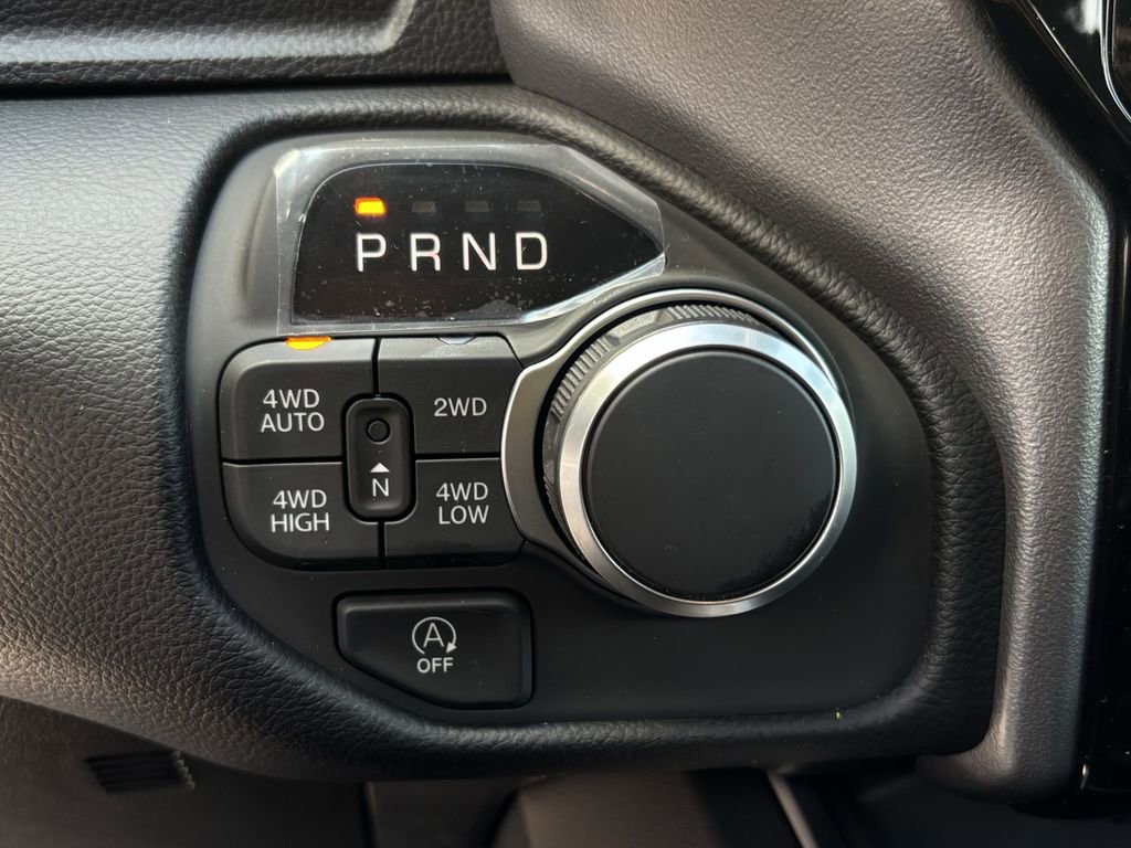 New 2026 RAM 1500 4x4 Crew Cab image 15