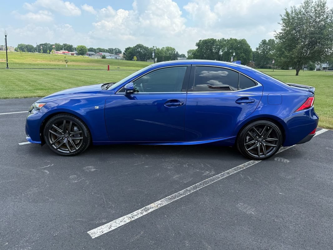 Used 2016 Lexus IS 350 w/ F Sport Package RWD image 7