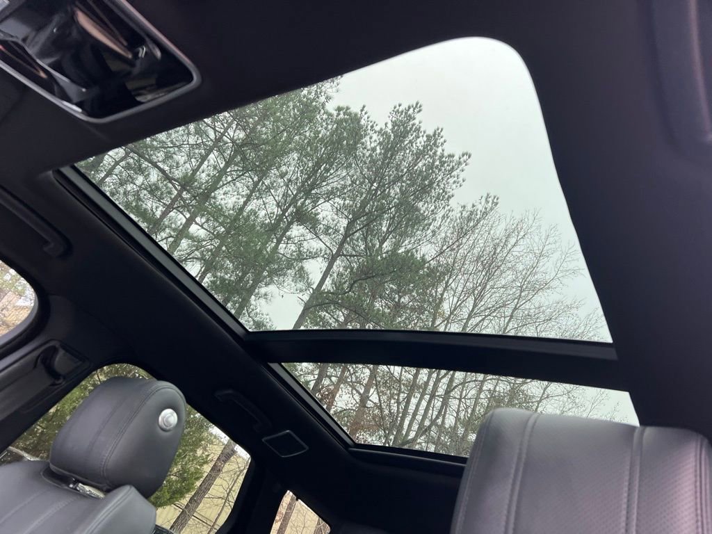 Used 2014 Land Rover Range Rover Sport HSE image 22