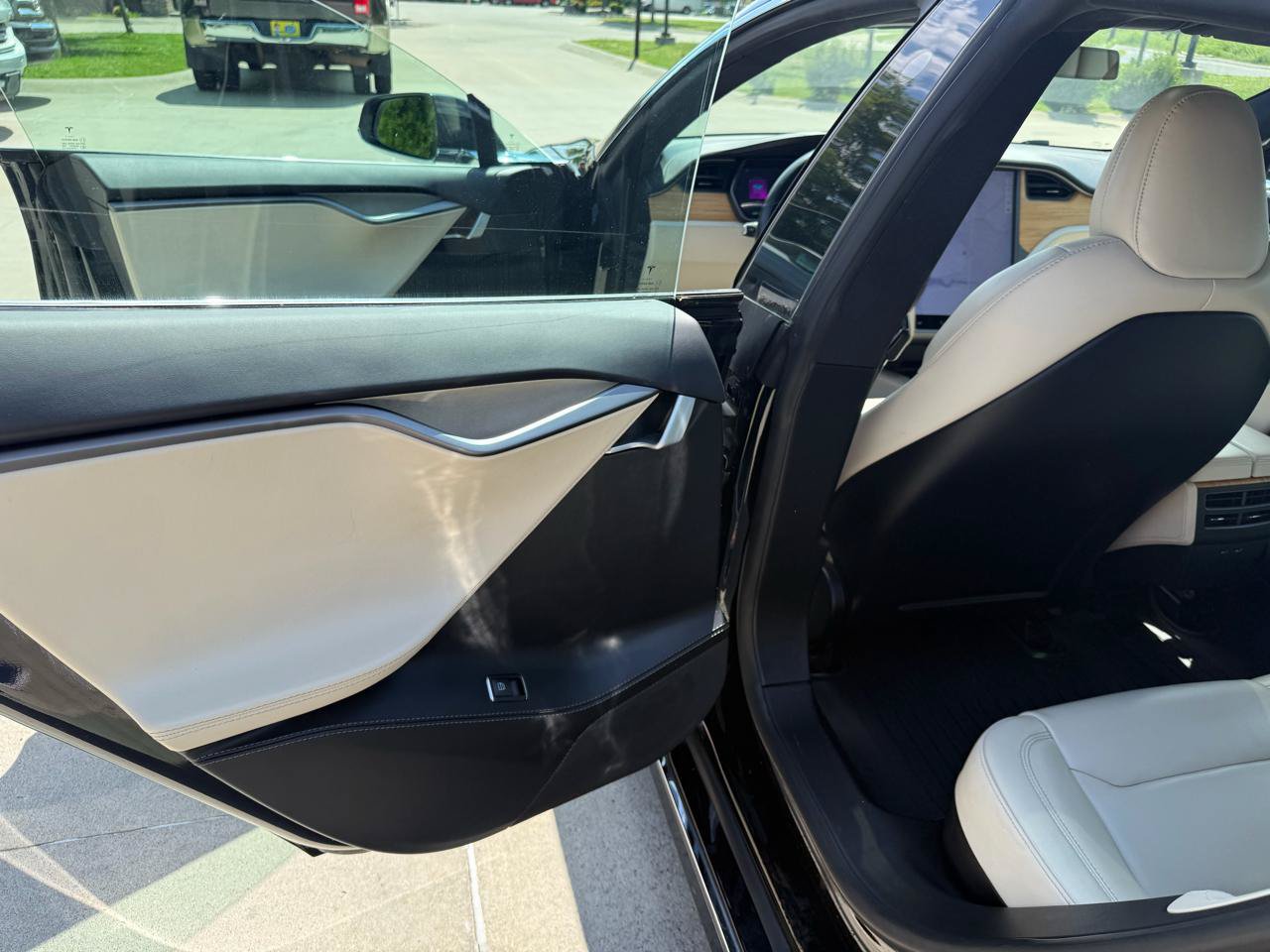Used 2020 Tesla Model S Long Range Plus AWD/4WD image 12