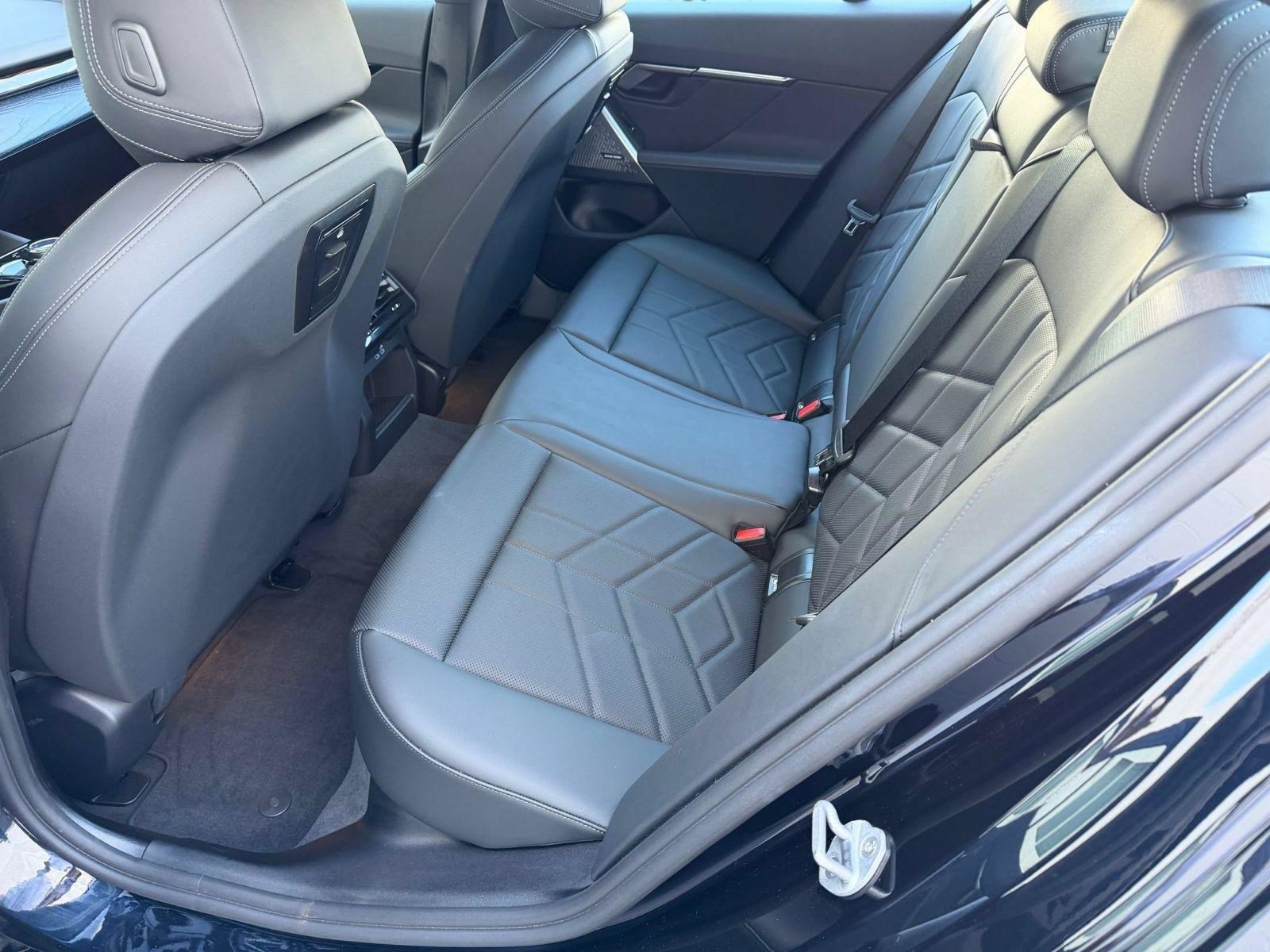 Certified 2025 BMW i5 eDrive40i w/ M Sport Package RWD image 14