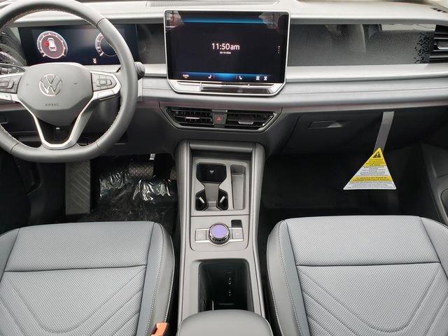 New 2026 Volkswagen Tiguan SE image 9