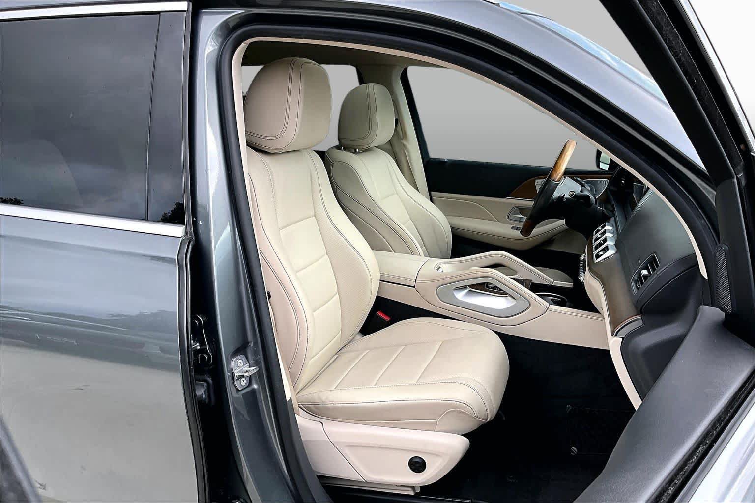 Used 2020 Mercedes-Benz GLS 450 4MATIC image 9