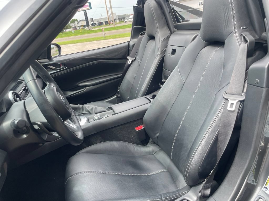 Used 2022 MAZDA MX-5 Miata RF Grand Touring RWD image 26