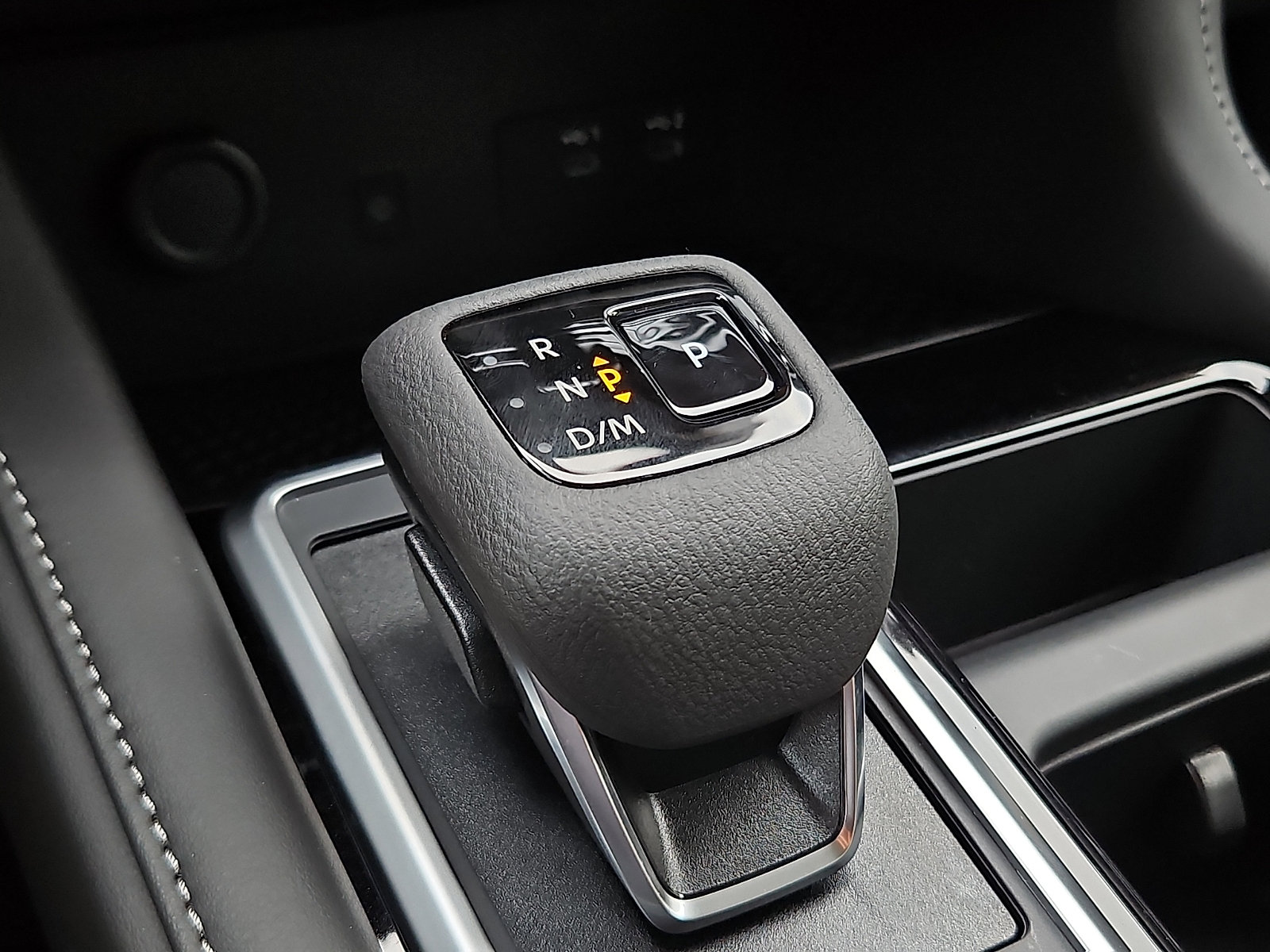 New 2026 Nissan Pathfinder SL AWD/4WD image 12