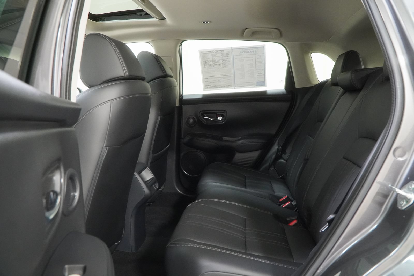 Certified 2024 Honda HR-V EX-L image 38