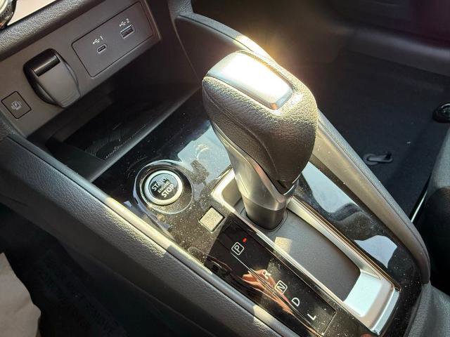 New 2025 Nissan Versa SR w/ Trunk Package FWD image 26