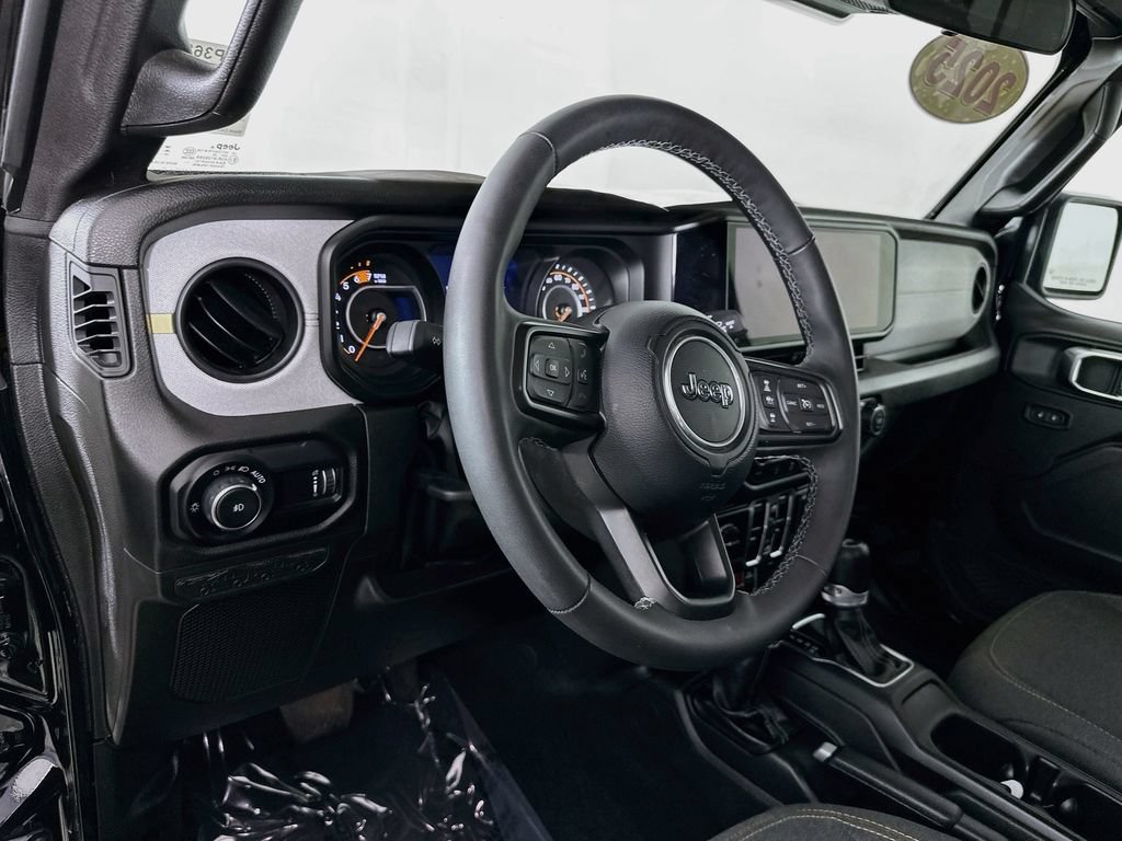 Certified 2025 Jeep Wrangler Unlimited Sport AWD/4WD image 17