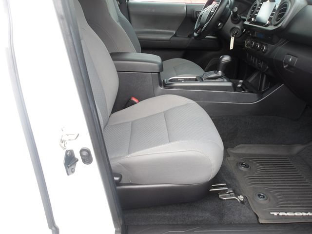 Used 2021 Toyota Tacoma SR w/ SX Package AWD/4WD image 9
