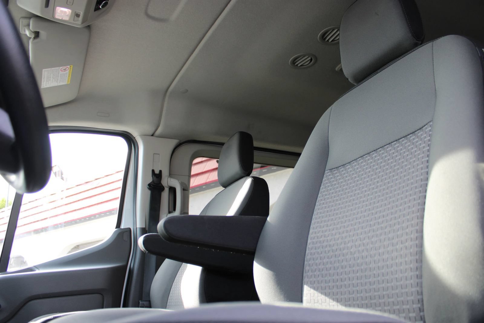 Used 2024 Ford Transit 350 XLT RWD image 7