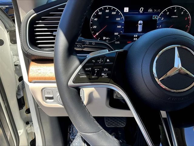 Used 2024 Mercedes-Benz GLS 450 4MATIC image 13
