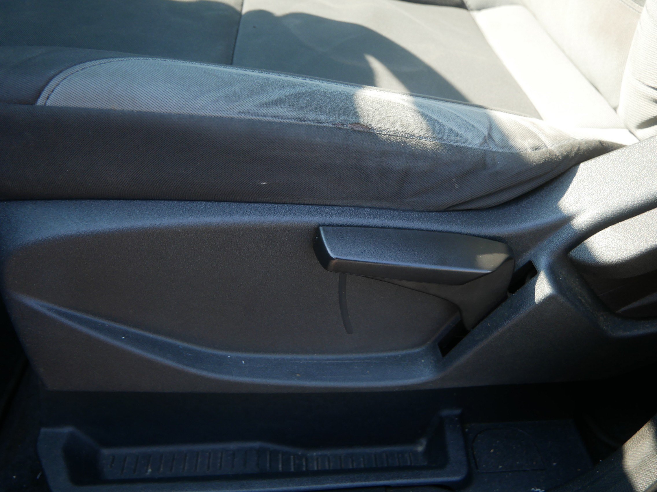 Used 2014 Ford Escape S FWD image 22