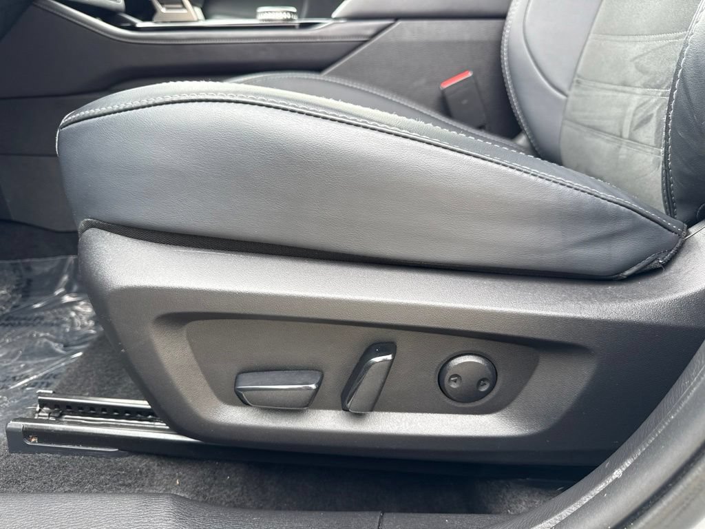 Used 2025 Mitsubishi Outlander SE AWD/4WD image 20