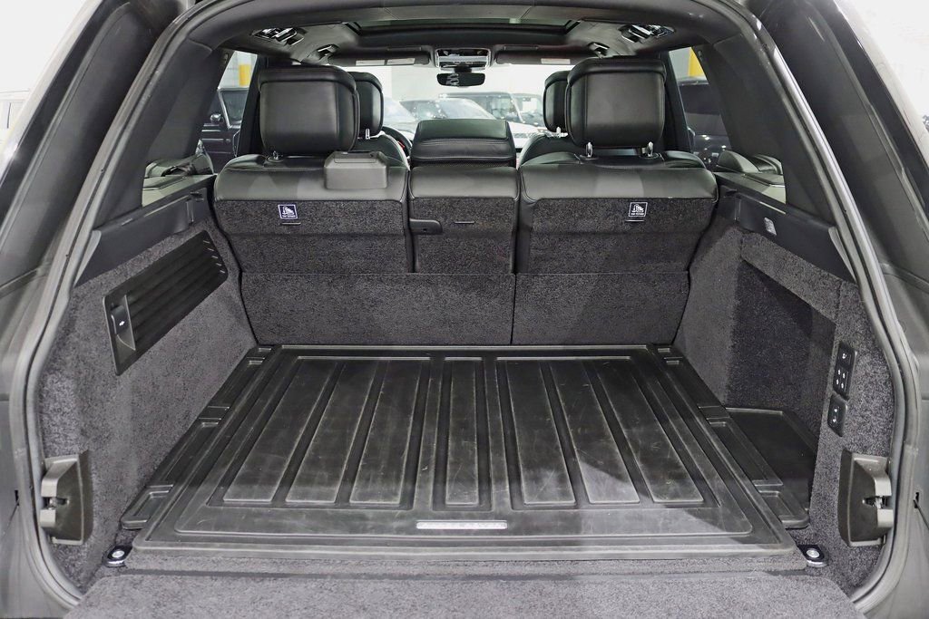 Used 2021 Land Rover Range Rover SV Autobiography Dynamic image 46