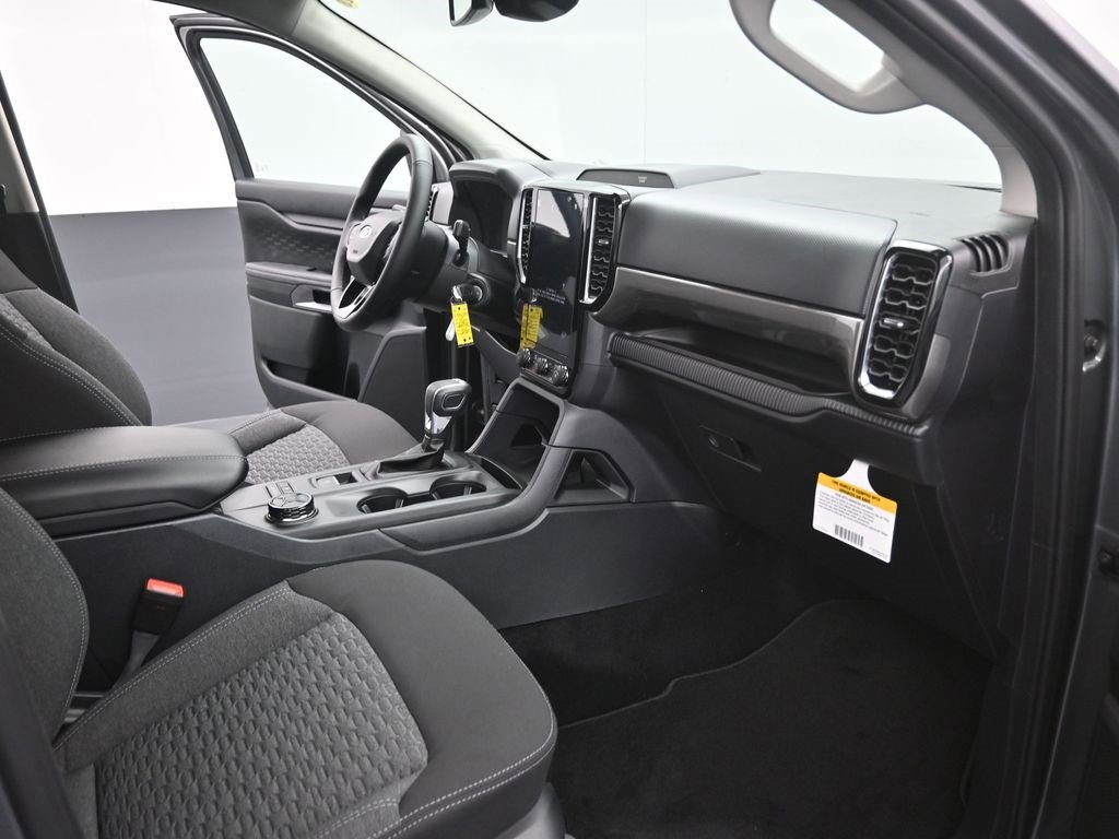 Used 2025 Ford Ranger XLT w/ FX4 Off-Road Package image 24